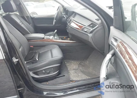 2011 BMW X5 xDrive35I/xDrive35I Premium/xDrive35I Sport Activity z USA, uszkodzony, nr VIN 5UXZV4C58BL741651